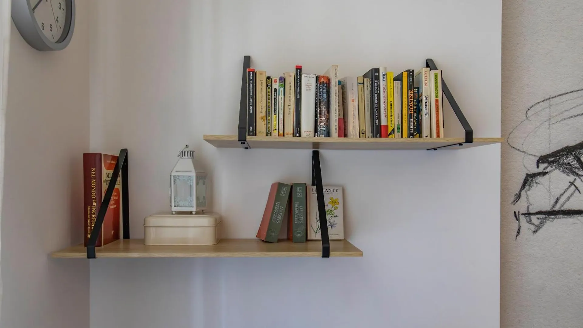 Stradivarius House - Carozzi Apartments Milan 0*,  Italy
