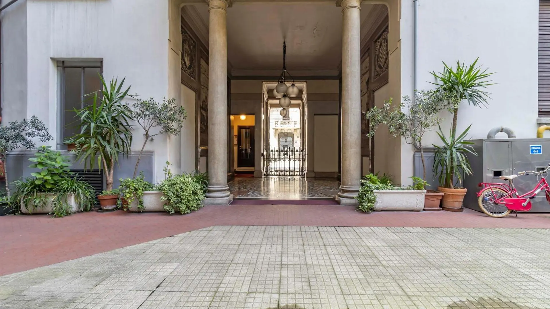 Stradivarius House - Carozzi Apartments Milan