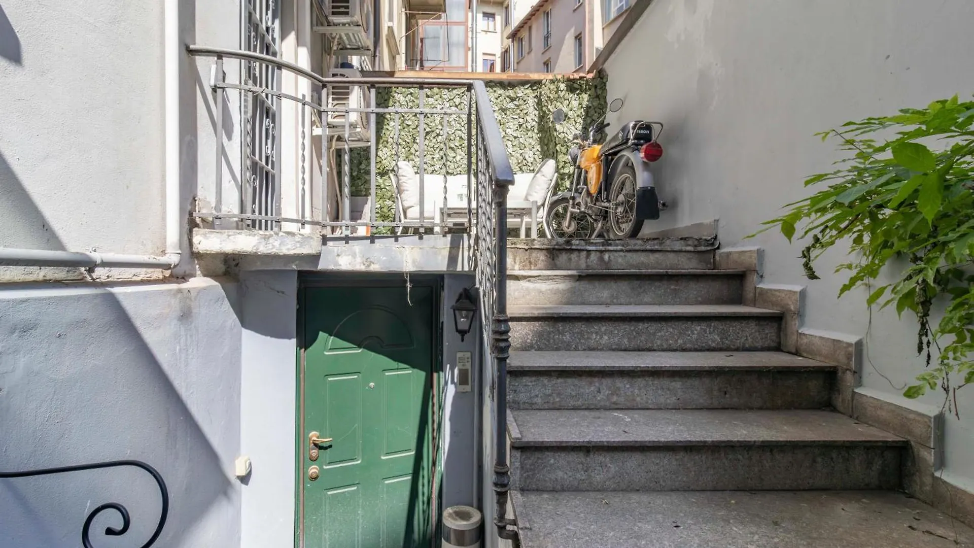 Stradivarius House - Carozzi Apartments Milan